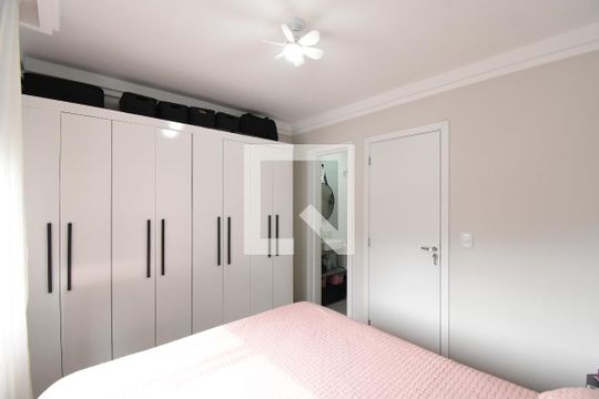 Suíte de casa de condomínio à venda com 2 quartos, 99m² em Atuba, Curitiba