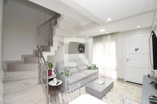 Sala de casa de condomínio à venda com 2 quartos, 99m² em Atuba, Curitiba