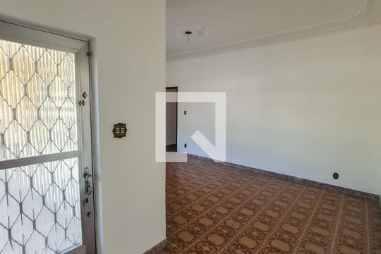 Sala de casa à venda com 5 quartos, 350m² em Vila da Penha, Rio de Janeiro