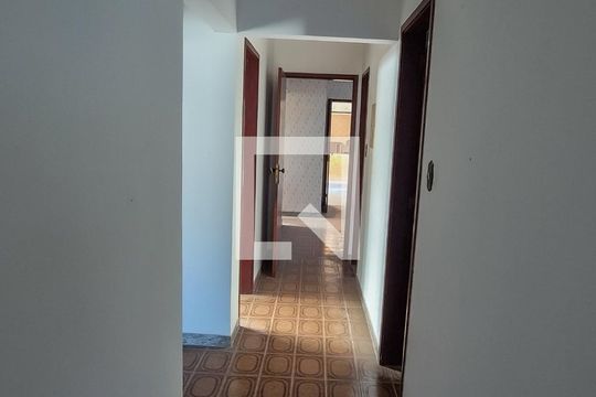 Corredor de casa à venda com 5 quartos, 350m² em Vila da Penha, Rio de Janeiro