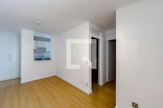 Sala de apartamento à venda com 2 quartos, 50m² em Vila Guilhermina, São Paulo