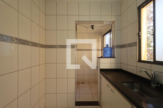 Cozinha de apartamento para alugar com 2 quartos, 45m² em Ipiranga, Ribeirão Preto