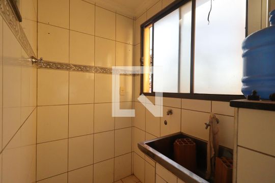 Cozinha de apartamento para alugar com 2 quartos, 45m² em Ipiranga, Ribeirão Preto