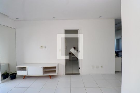 Sala de apartamento para alugar com 1 quarto, 50m² em Jardim Armação, Salvador