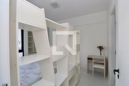 Quarto de apartamento para alugar com 1 quarto, 50m² em Jardim Armação, Salvador
