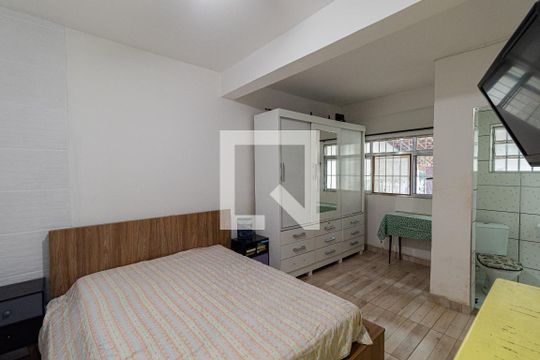 Casa 1 - Suíte  de casa à venda com 3 quartos, 234m² em Vila Londrina, São Paulo