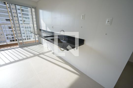 Apartamento à venda com 3 quartos, 130m² em Jardim América, Goiânia