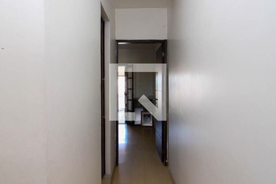 Corretor de casa à venda com 2 quartos, 2147483647m² em Cidade Intercap, Taboão da Serra