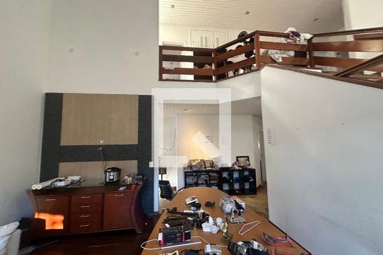 Sala de casa de condomínio para alugar com 4 quartos, 500m² em Alphaville Residencial Um, Barueri