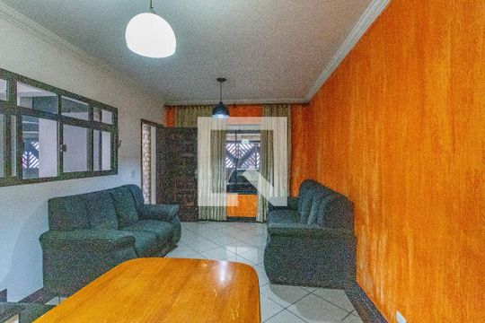 Sala  de casa à venda com 4 quartos, 250m² em Vila Nogueira, Diadema