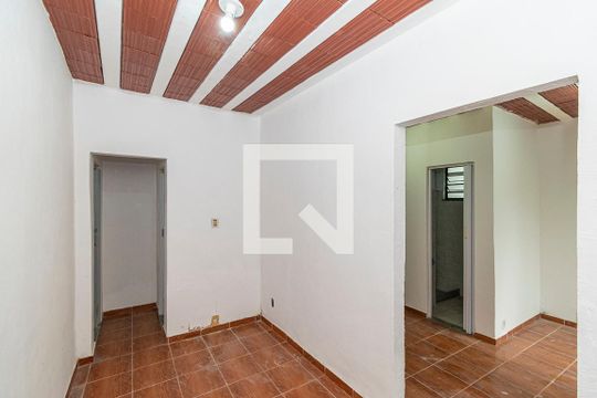 Copa de casa para alugar com 1 quarto, 35m² em Vila Kosmos, Rio de Janeiro