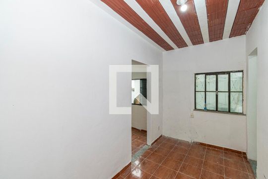 Copa de casa para alugar com 1 quarto, 35m² em Vila Kosmos, Rio de Janeiro