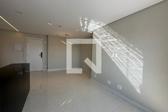 Sala de apartamento à venda com 3 quartos, 80m² em Vila Militar, Barueri