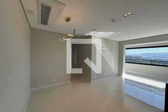 Sala de apartamento à venda com 3 quartos, 80m² em Vila Militar, Barueri