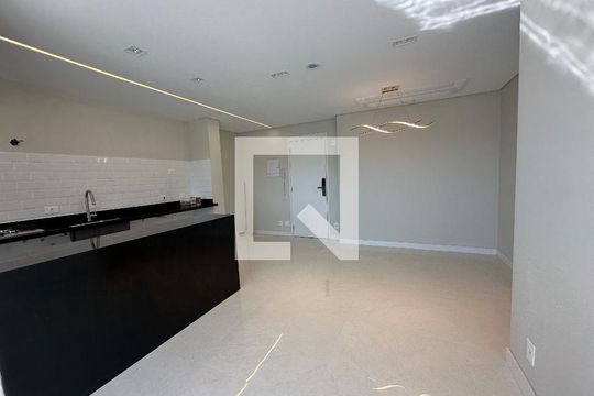 Sala de apartamento à venda com 3 quartos, 80m² em Vila Militar, Barueri