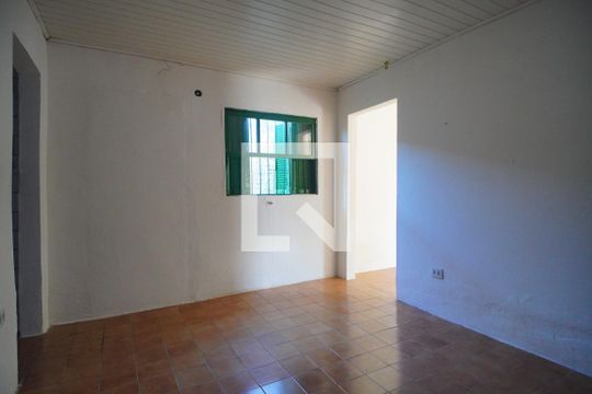 Quarto de casa para alugar com 1 quarto, 60m² em Vicentina, São Leopoldo