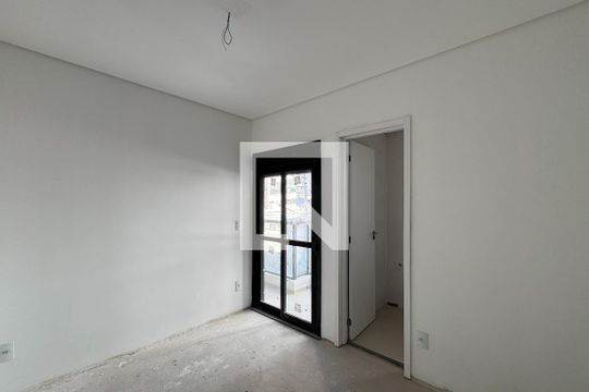 Suíte  de apartamento à venda com 2 quartos, 67m² em Nova Petrópolis, São Bernardo do Campo