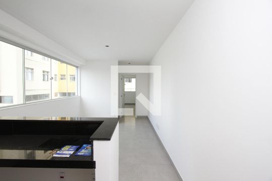 Sala de kitnet/studio à venda com 1 quarto, 43m² em Barro Preto, Belo Horizonte