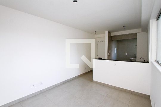 sala de kitnet/studio à venda com 1 quarto, 43m² em Barro Preto, Belo Horizonte