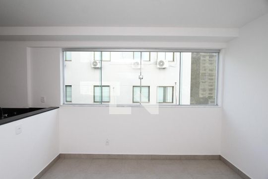 Sala de kitnet/studio à venda com 1 quarto, 43m² em Barro Preto, Belo Horizonte