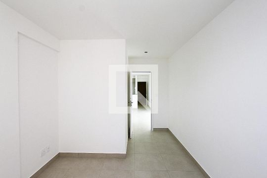 QUARTO  de kitnet/studio à venda com 1 quarto, 43m² em Barro Preto, Belo Horizonte