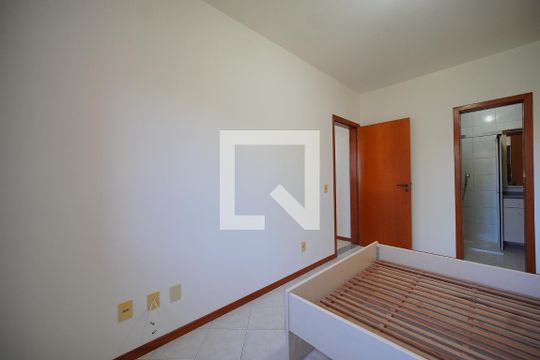 Suíte de apartamento para alugar com 2 quartos, 80m² em Saco Grande, Florianópolis