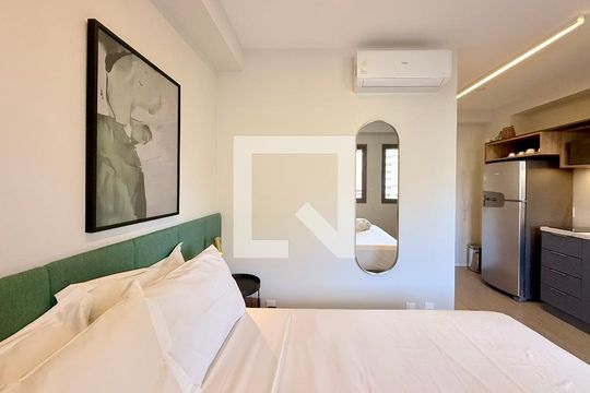 Quarto  de kitnet/studio para alugar com 1 quarto, 25m² em Santo Amaro, São Paulo