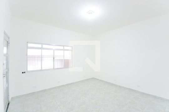 Casa para alugar com 2 quartos, 169m² em Jardim Terezopolis, Guarulhos