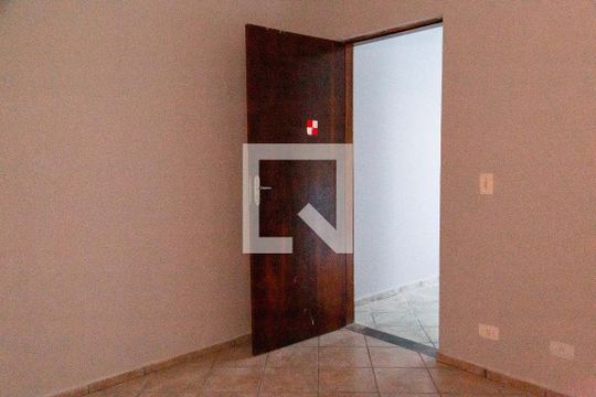 Quarto 2 de apartamento para alugar com 2 quartos, 55m² em Jardim Adriana, Guarulhos