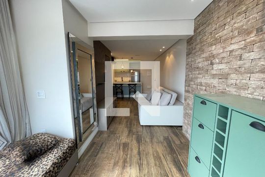 Sala de apartamento para alugar com 1 quarto, 68m² em Butantã, São Paulo