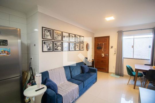 Sala de casa de condomínio à venda com 2 quartos, 54m² em Vila Paiva, São Paulo
