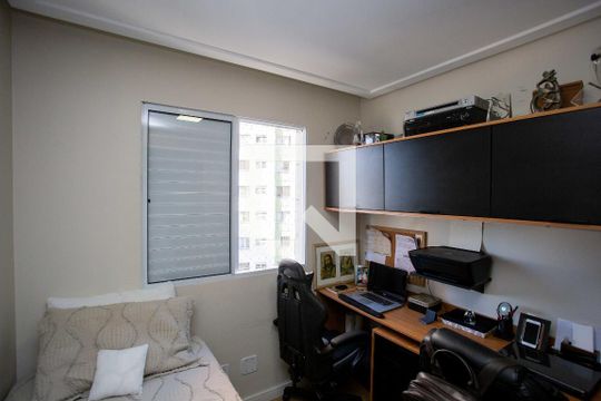 Quarto 2 de apartamento à venda com 2 quartos, 43m² em Canhema, Diadema