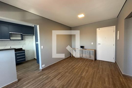 Apartamento para alugar com 2 quartos, 52m² em Jardim Maria Helena, Barueri