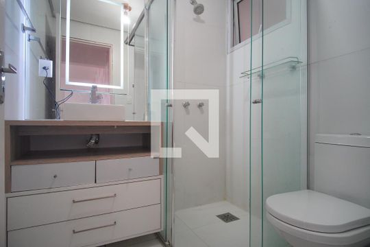 Banheiro de apartamento à venda com 1 quarto, 54m² em Centro, São Leopoldo