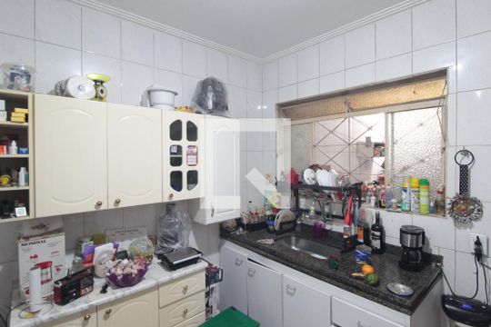 Cozinha de casa de condomínio à venda com 2 quartos, 65m² em Santa Monica, Belo Horizonte
