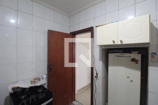 Cozinha de casa de condomínio à venda com 2 quartos, 65m² em Santa Monica, Belo Horizonte
