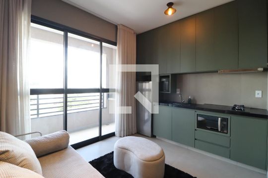Sala/Cozinha de apartamento para alugar com 1 quarto, 34m² em Saraiva, Uberlândia