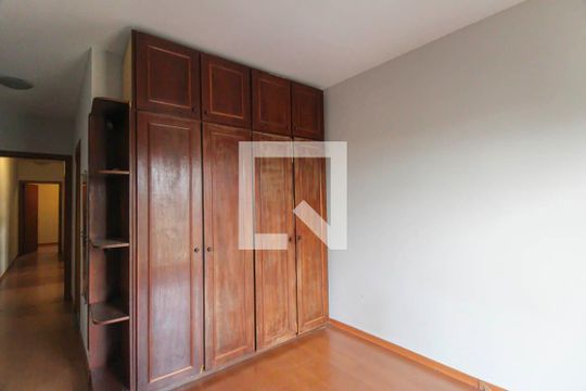 Casa para alugar com 3 quartos, 125m² em Parque Tomas Saraiva, São Paulo