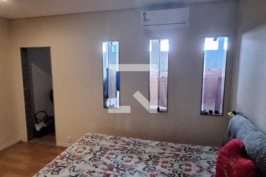 Quarto de casa para alugar com 2 quartos, 100m² em Gramacho, Duque de Caxias