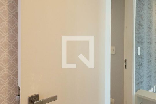 Lavabo  de apartamento à venda com 3 quartos, 133m² em Vila Paiva, São Paulo