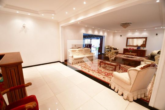 Sala de casa para alugar com 4 quartos, 500m² em Parque Taquaral, Campinas