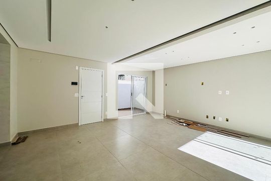 Sala de apartamento à venda com 3 quartos, 183m² em Floresta, Belo Horizonte