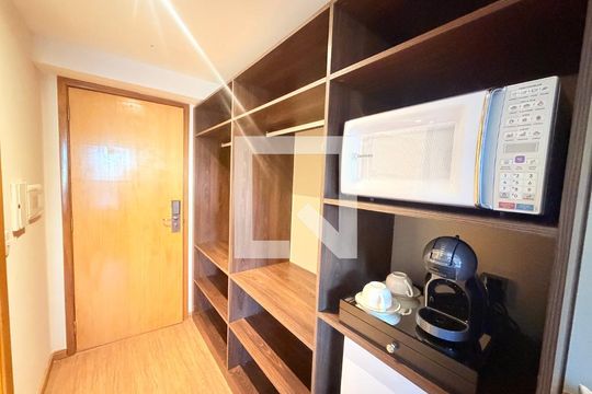 Kitnet/Studio para alugar com 1 quarto, 25m² em Cascatinha, Juiz de Fora