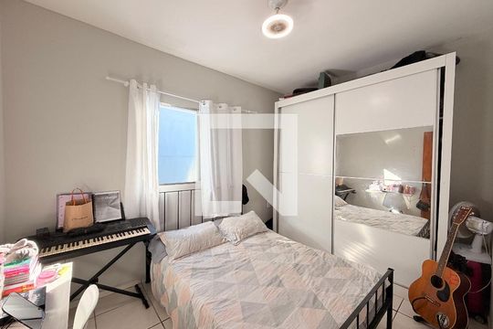 Quarto 2 de casa à venda com 2 quartos, 123m² em Parque Residencial Almerinda Chaves, Jundiaí
