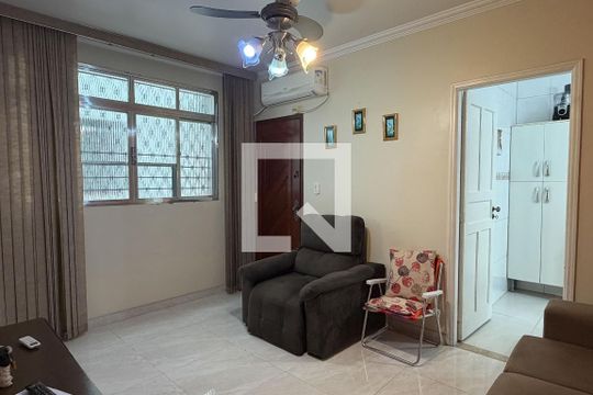 Sala de apartamento para alugar com 3 quartos, 90m² em Boqueirão, Santos