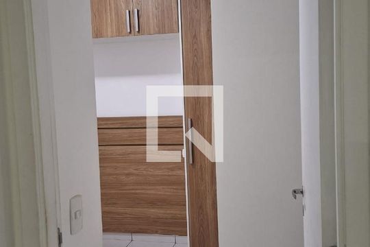 Quarto de apartamento para alugar com 2 quartos, 54m² em Jd Flamboyant, São José dos Campos