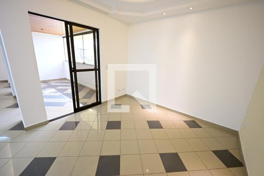 Apartamento para alugar com 6 quartos, 171m² em Setor Bela Vista, Goiânia