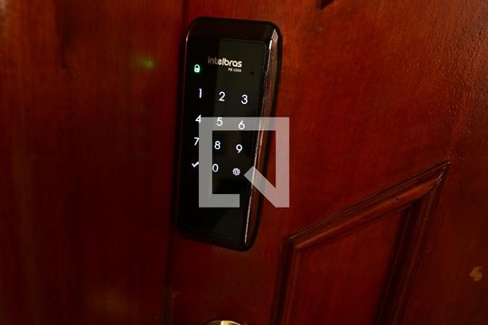 Apartamento para alugar com 6 quartos, 171m² em Setor Bela Vista, Goiânia