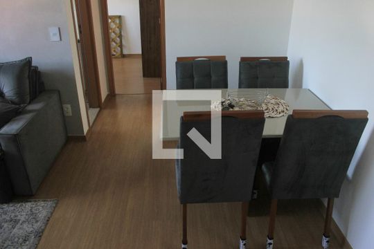 Sala  de apartamento para alugar com 2 quartos, 43m² em Vila Barros, Guarulhos