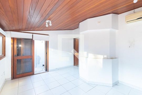 Quarto de apartamento para alugar com 3 quartos, 140m² em Petrópolis, Porto Alegre